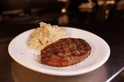 Steak and Taters at The Park Grill